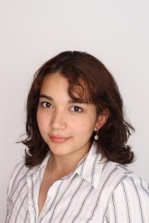 Adriana headshot