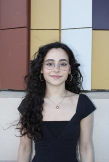 Alessandra headshot